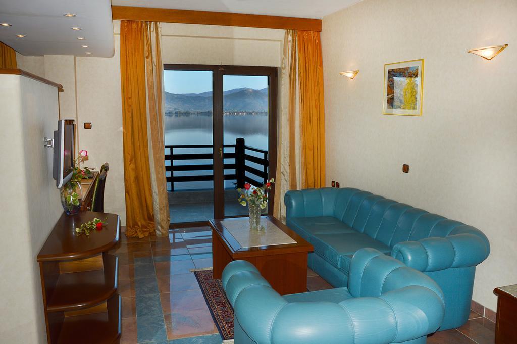 Tsamis Hotel Kastoria Exterior photo